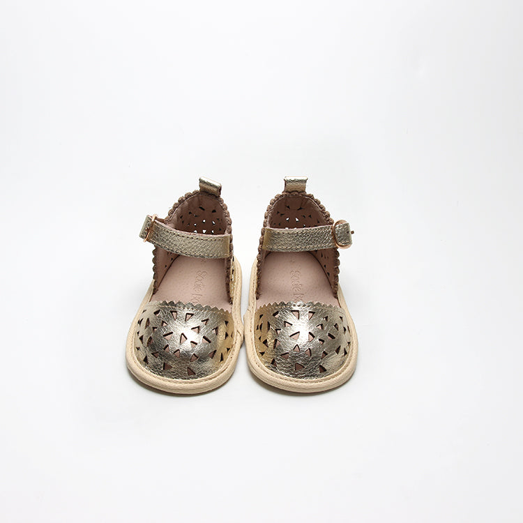 baby girl sandal size 3