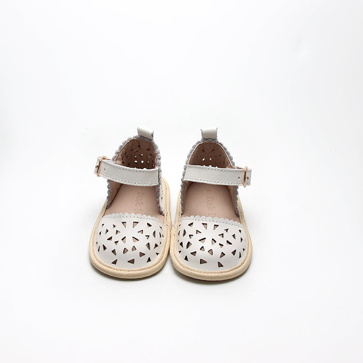 white sandals for baby girl