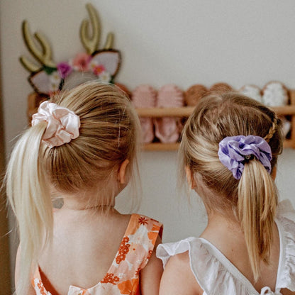 Girls cream scrunchie