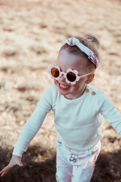 Baby girl flower sunglasses 