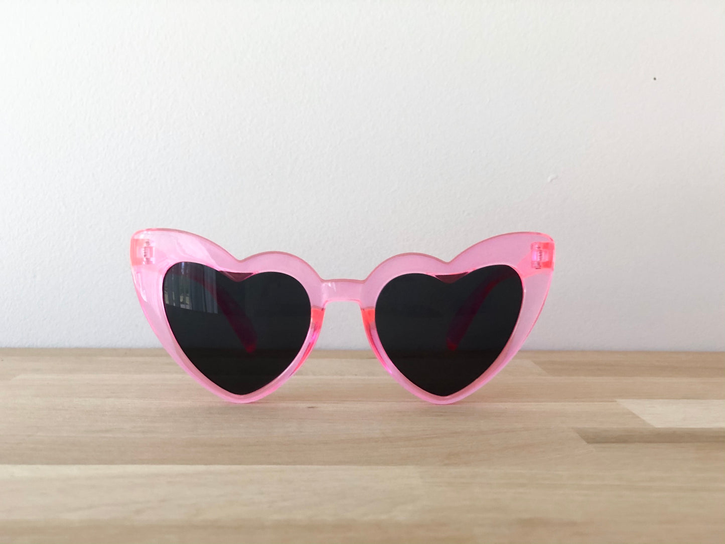 Sunglasses Heart - Pink Flamingo - Playful heart-shaped sunglasses in pink by Sadie Baby 