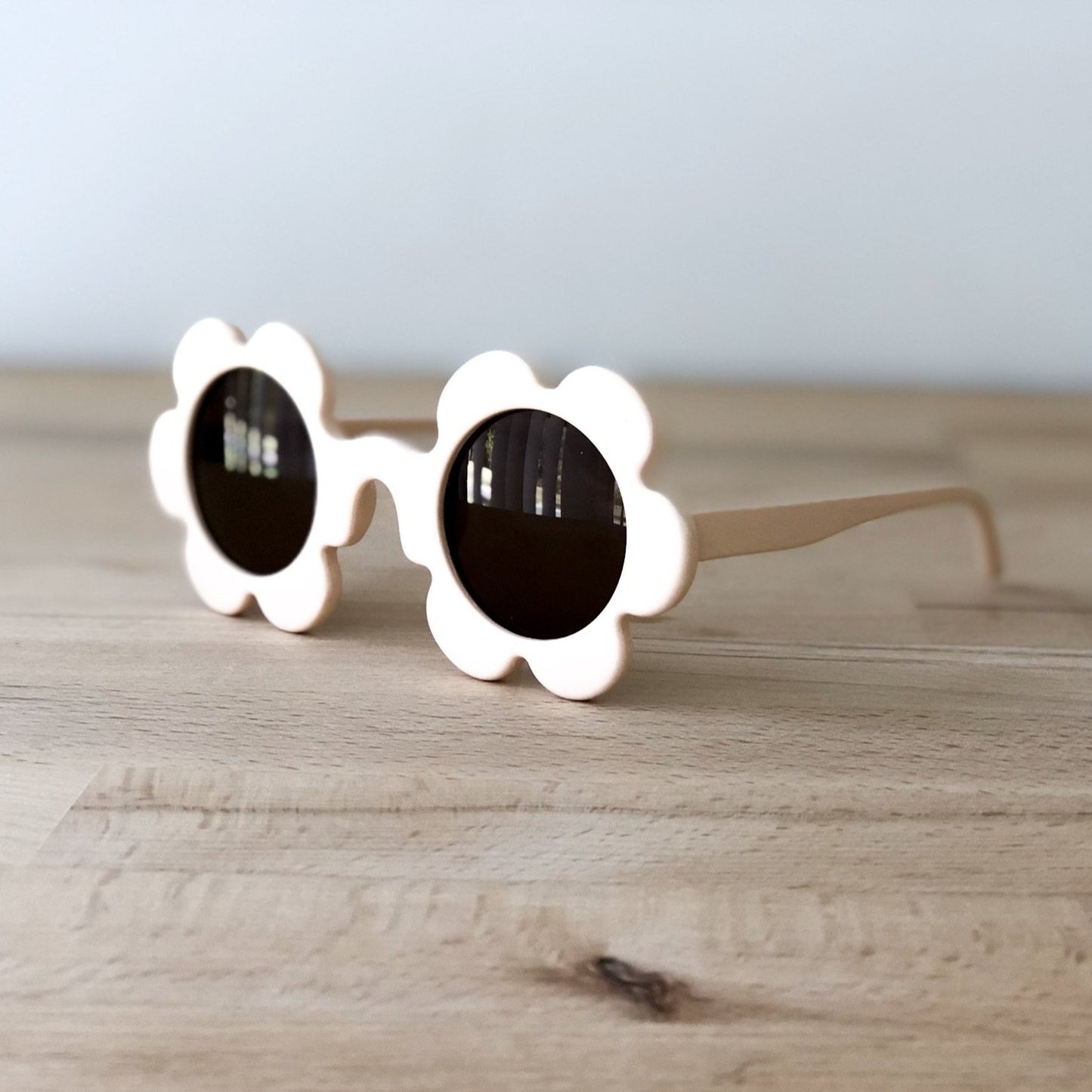 Baby girl toddler flower sunglasses 
