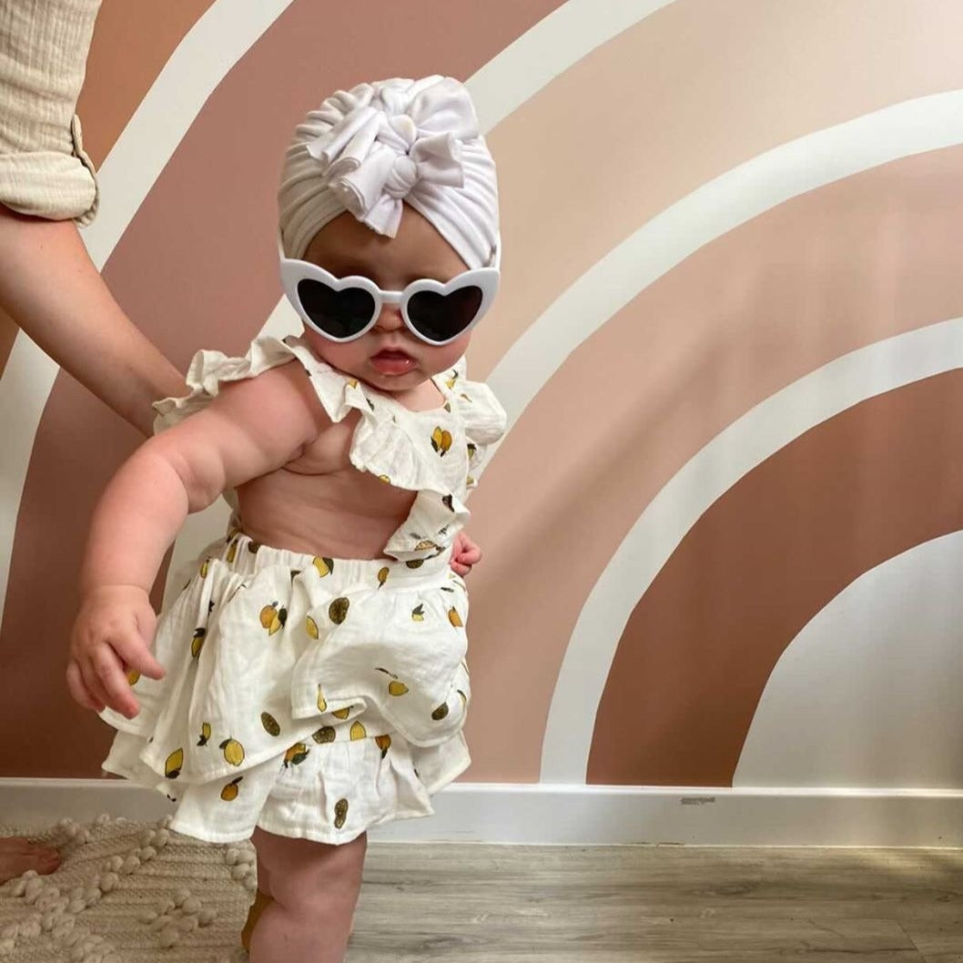 White baby girl uv protective sunglasses